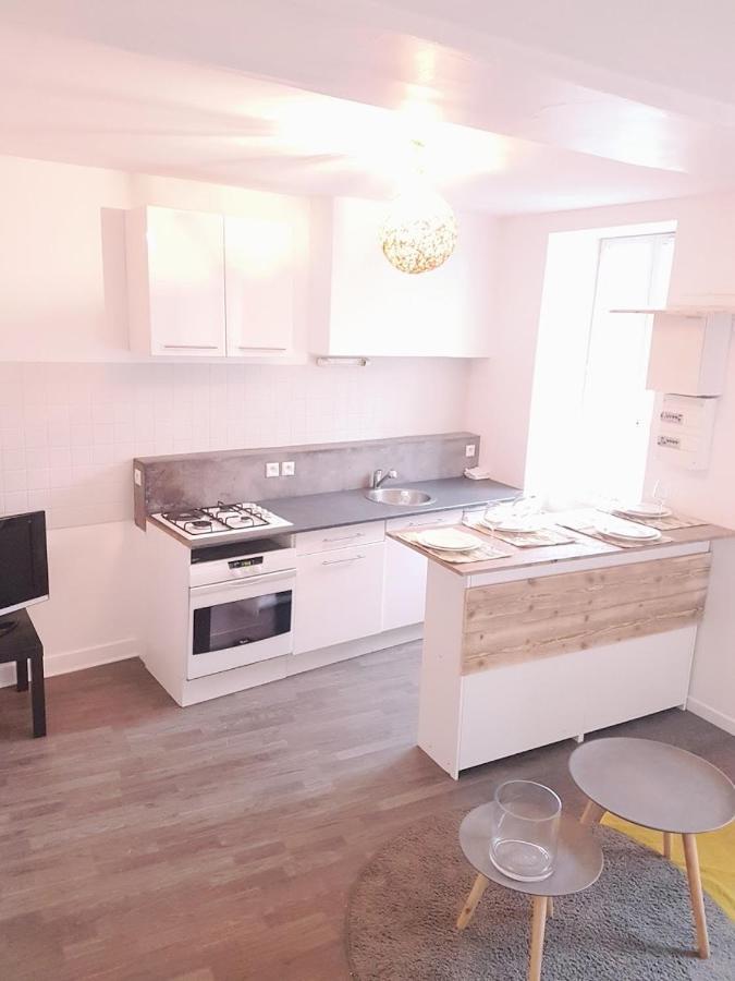 Charmant Logement A Vierzon Centre Exterior photo